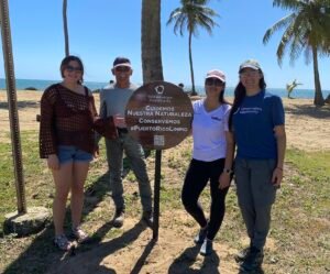 Recogido basura Playa Lucia CO