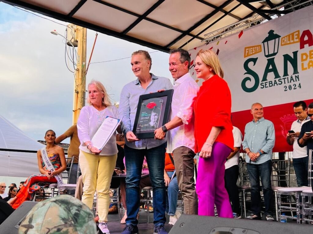 Fundación César Concepción recibe premio