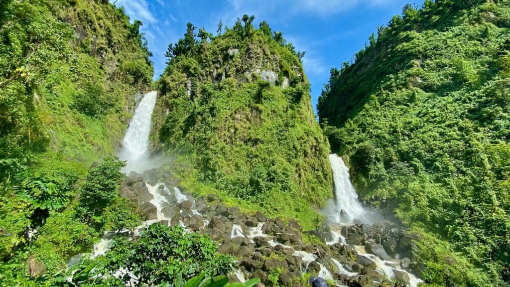 Catarata en Dominica, Isa Company, Unsplash