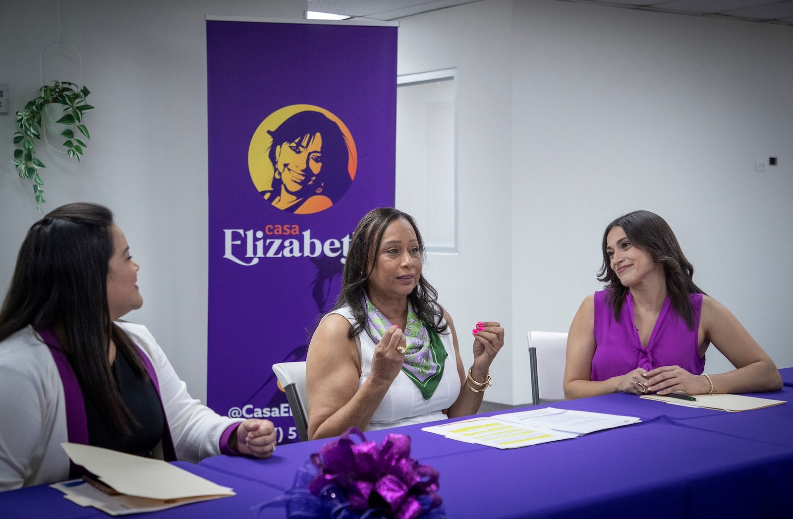 CASA ELIZABETH, Emibelle Chong Trinidad, Elizabeth Andújar y Paola Díaz