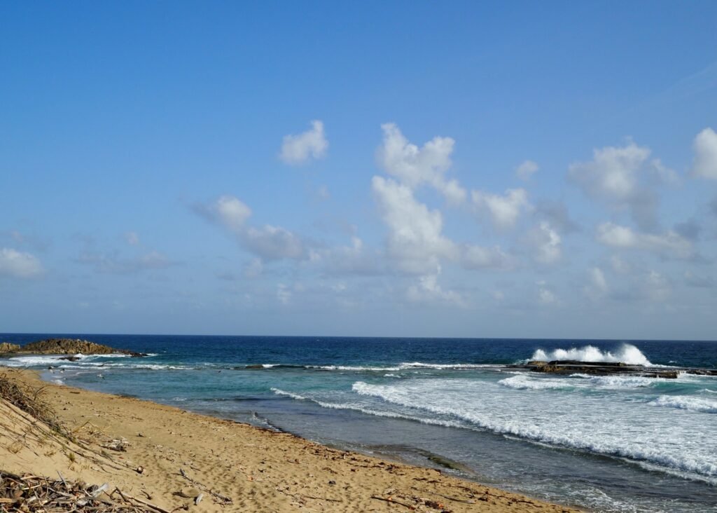 Playa en el norte, Daniel Reyes, Unsplash
