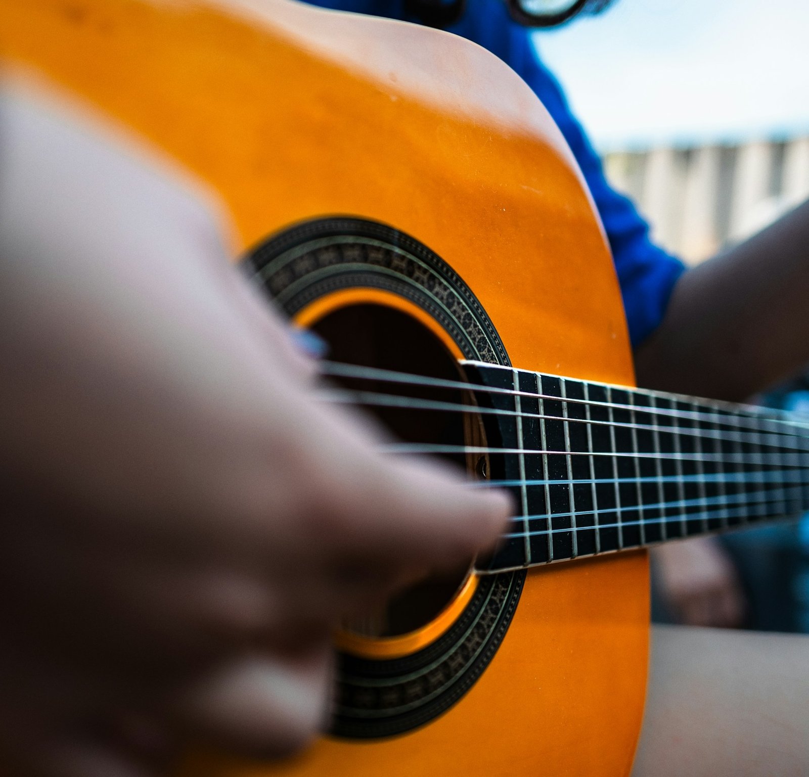 Guitarra, Peyman Shoaei, Unsplash