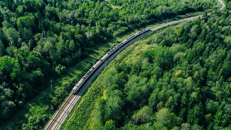 Tren de carga eléctrico, China, Diario del Pueblo, TV BRICS