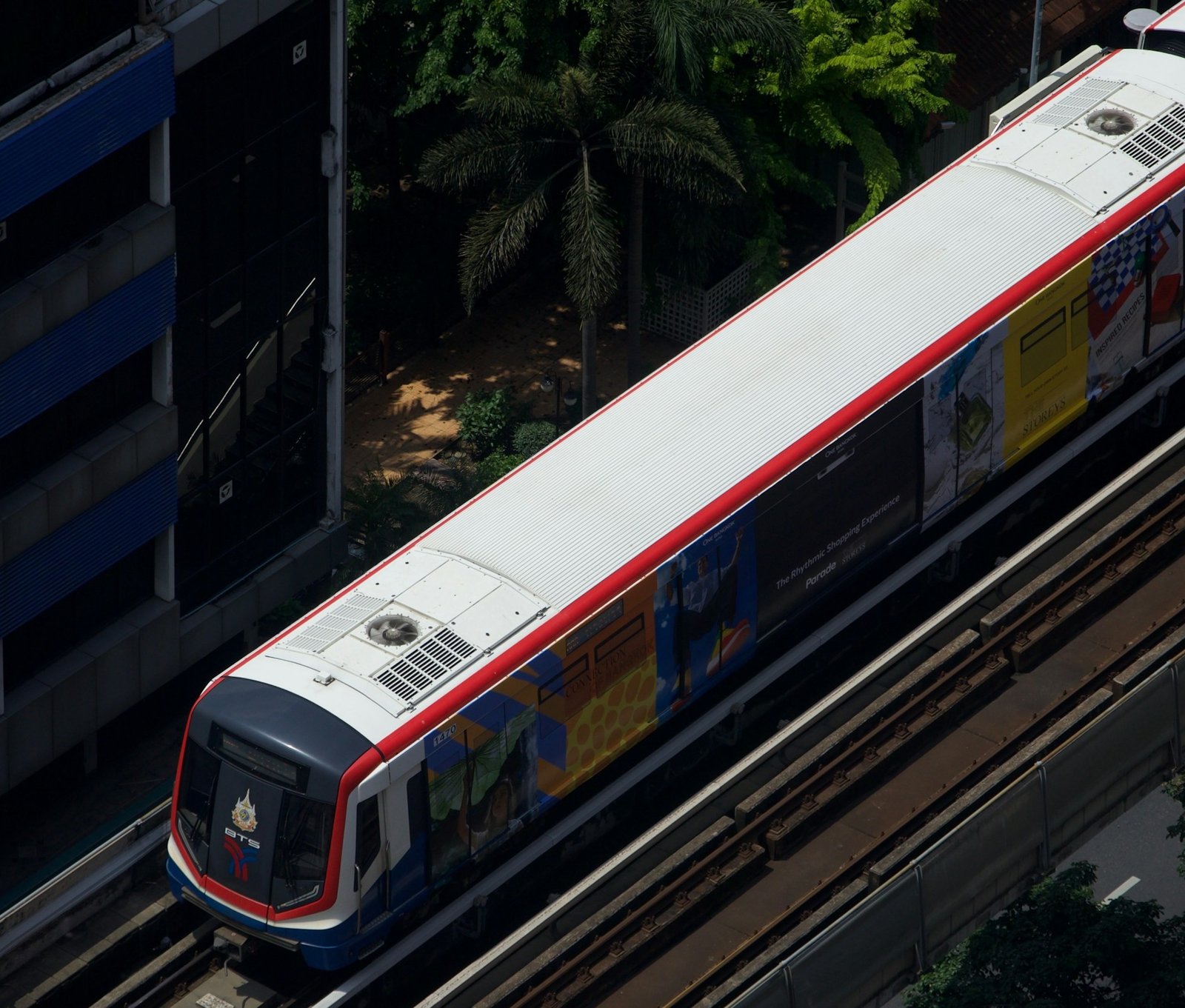 Tren en Tailandia, Kai Kyle, Unsplash