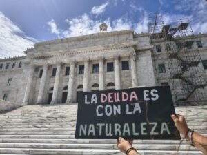 Protesta La deuda es con la naturaleza