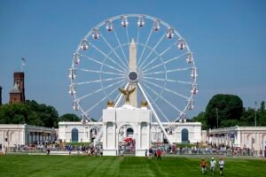 Great_American_State_Fair_USDA_Booth_and_Fair_Ground_from_Ferris_Wheel_(55366850829)