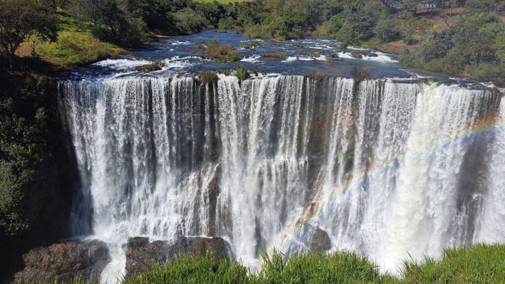 Catarata en Minas Gerais, Brasil | Pedro Massochin Madeiros, Pexels.